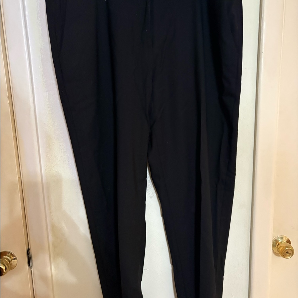 MM Lafleur Women's Black Straight Leg Pants